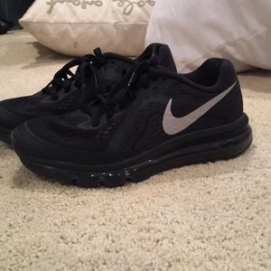 All black Nike Air Max!
